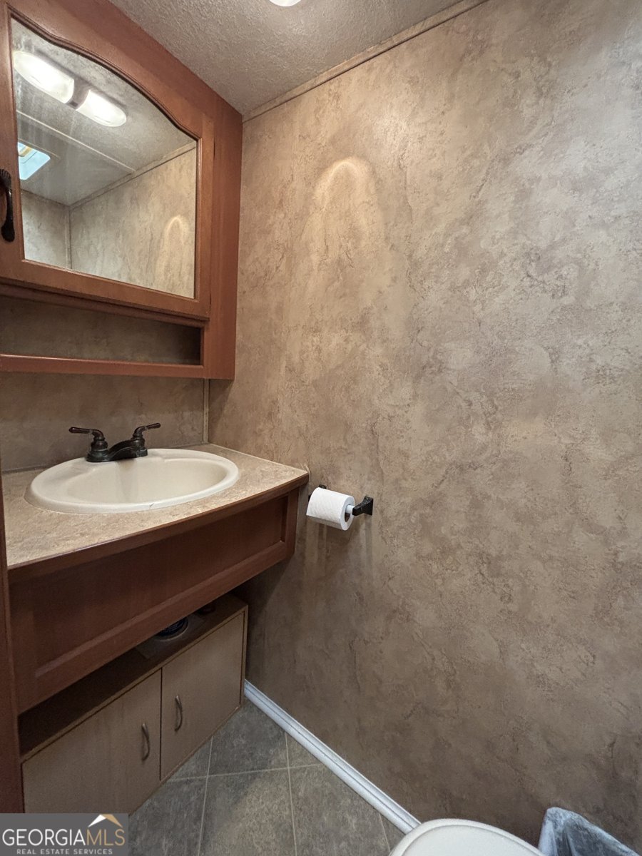 30 Valley Court Cleveland - Photo 51