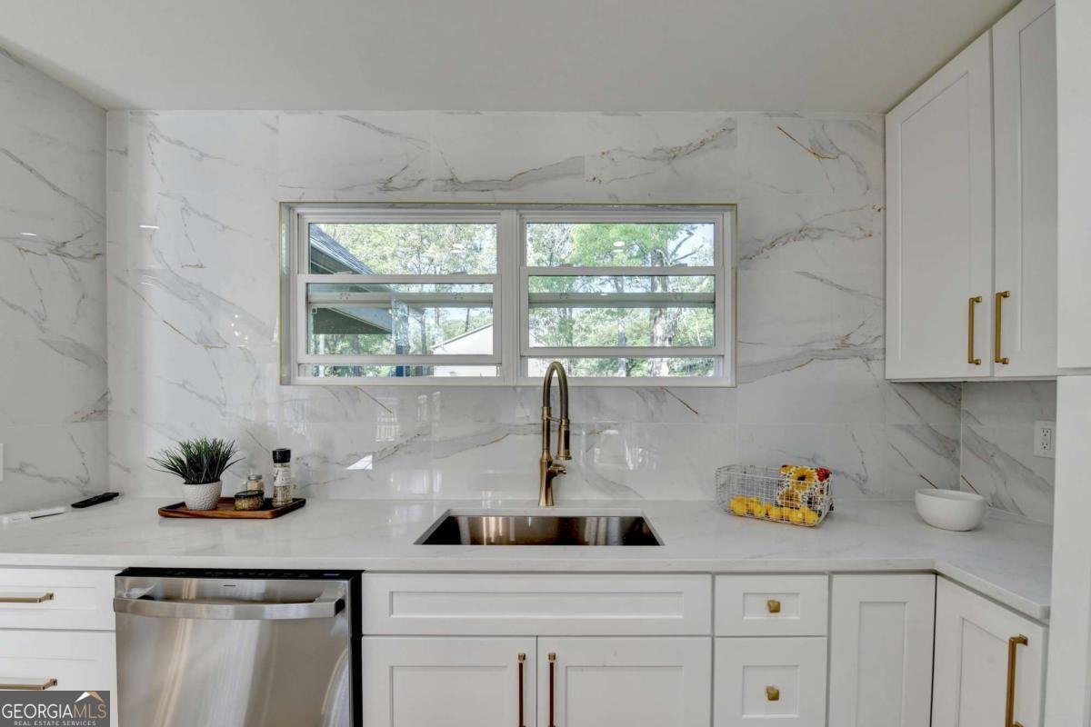 1695 Maple Ridge Drive Suwanee - Photo 16