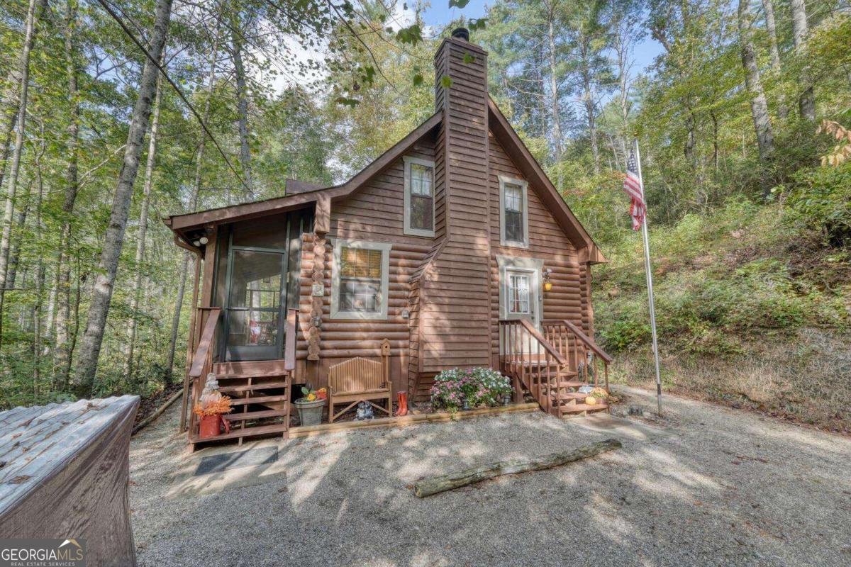 63 Laras Peace Lane Blairsville - Photo 1