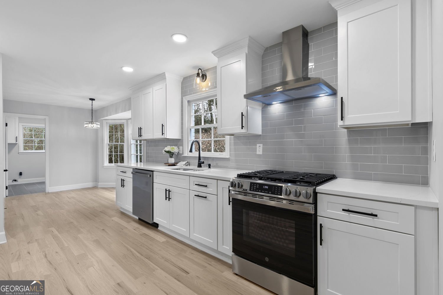 2802 Lakeview Court Buford - Photo 14