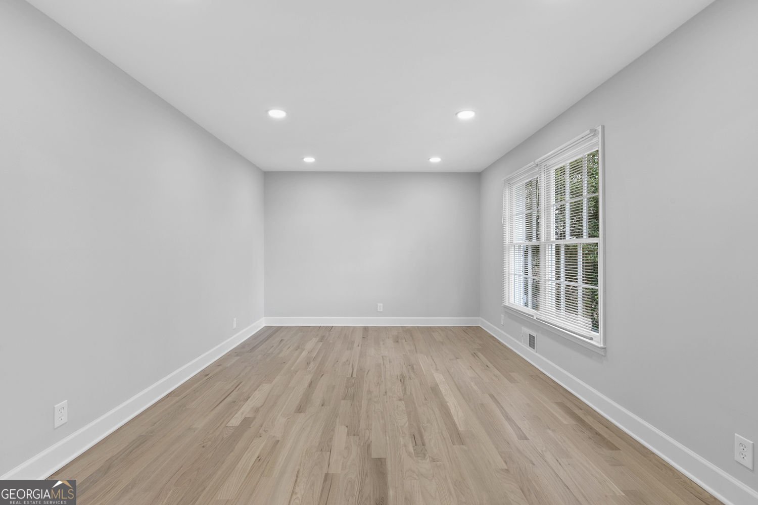 2802 Lakeview Court Buford - Photo 7