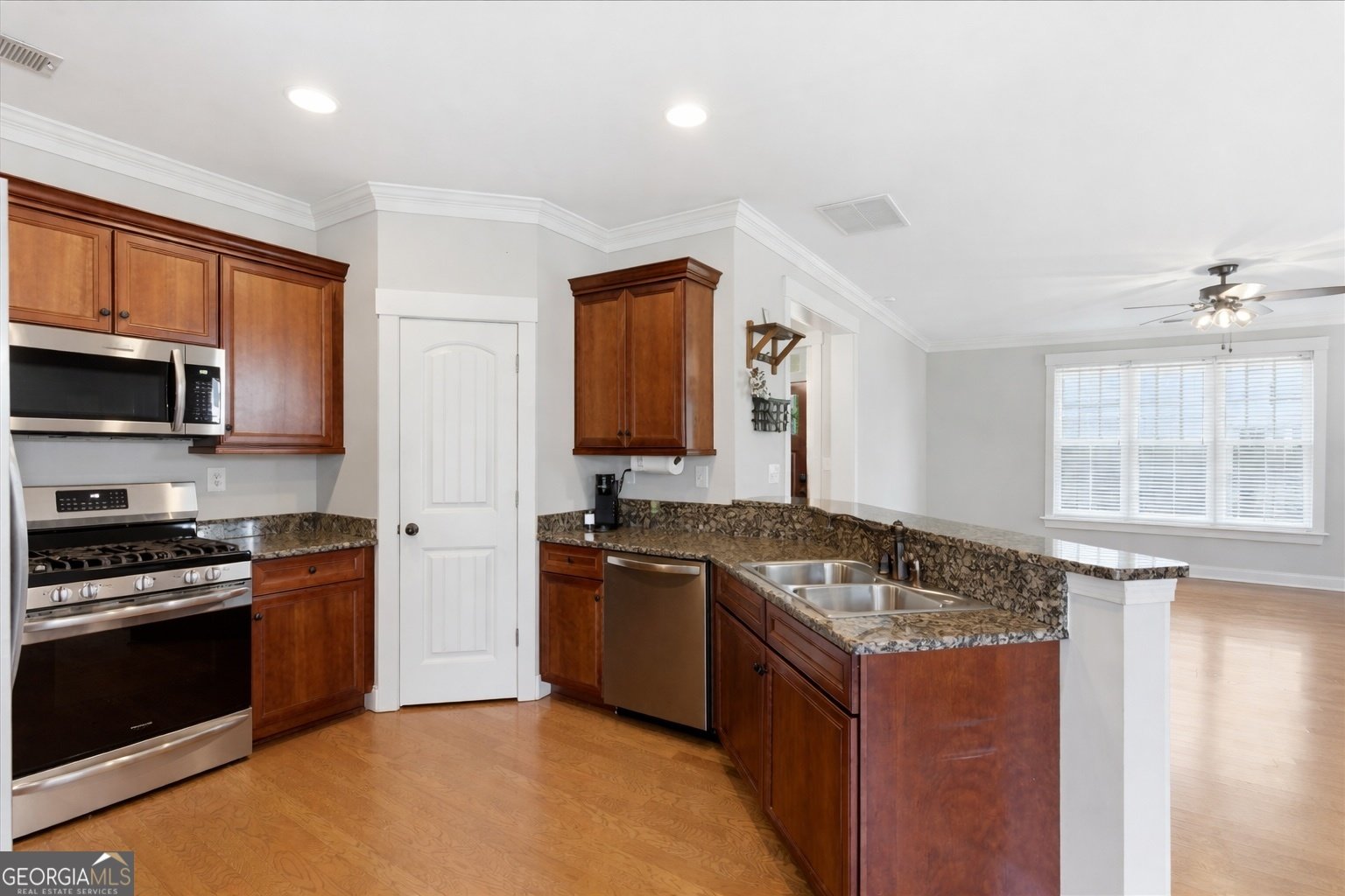 27 Grove Park Circle Cartersville - Photo 6