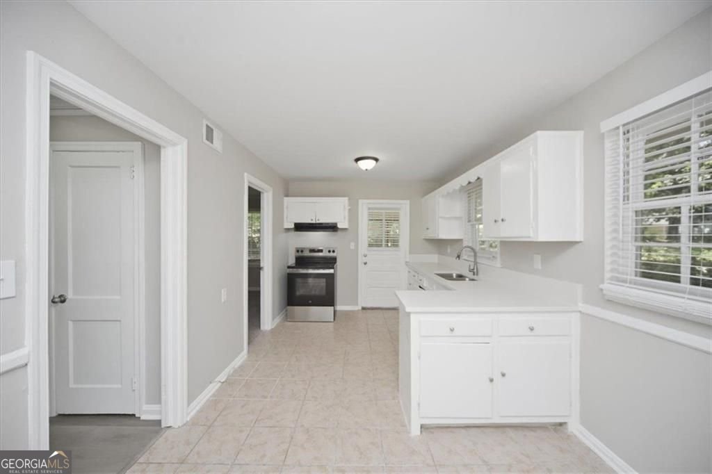 2421 Spring Garden Drive Atlanta - Photo 9