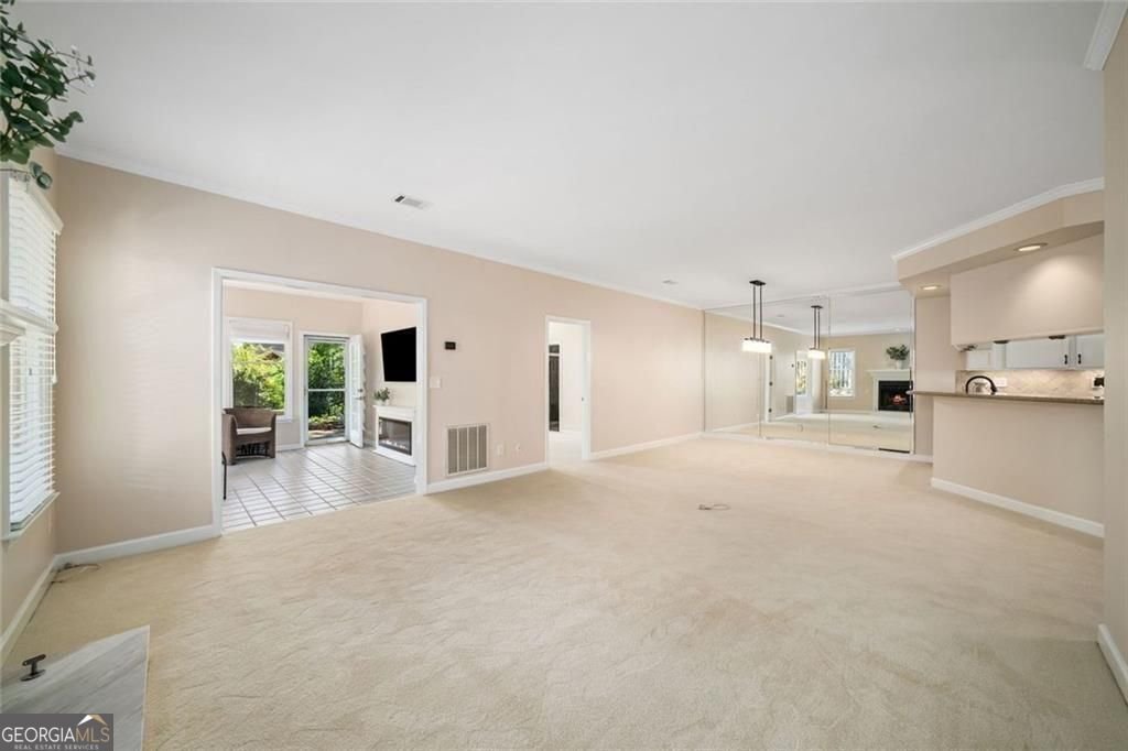 174 Victoria Way Roswell - Photo 11