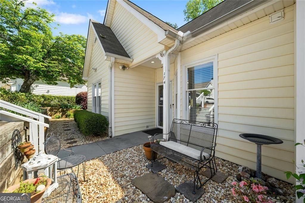 174 Victoria Way Roswell - Photo 7