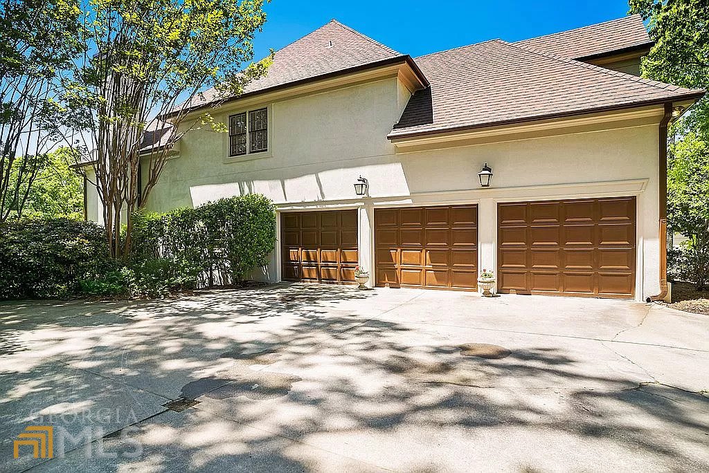 235 Bunratty Court Roswell - Photo 11