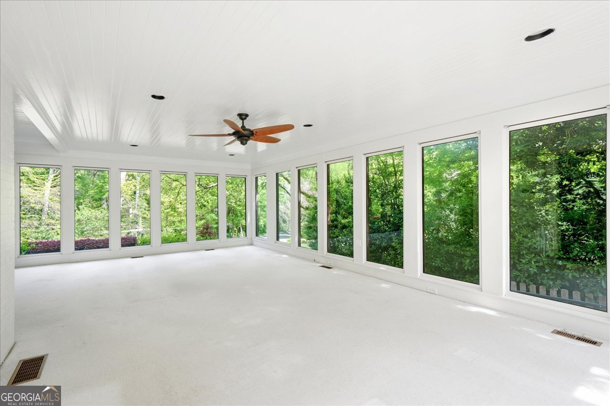 2039 Springlake Drive Atlanta - Photo 13