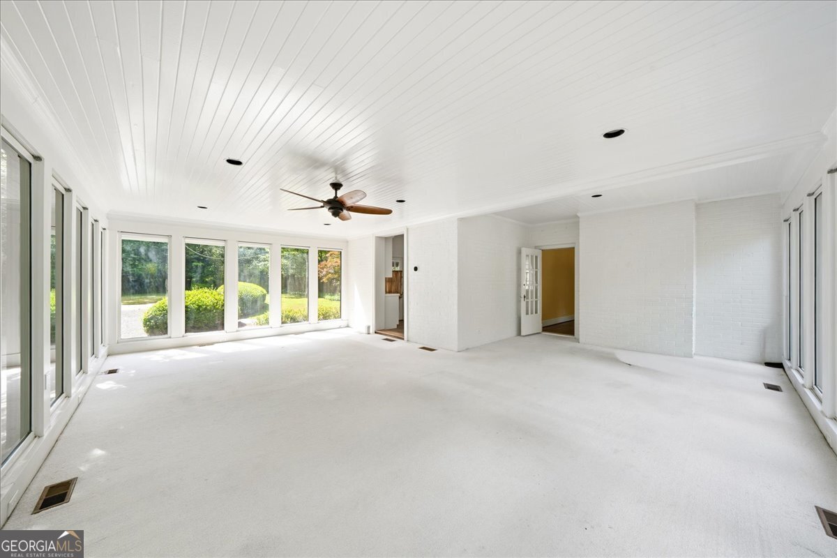 2039 Springlake Drive Atlanta - Photo 16