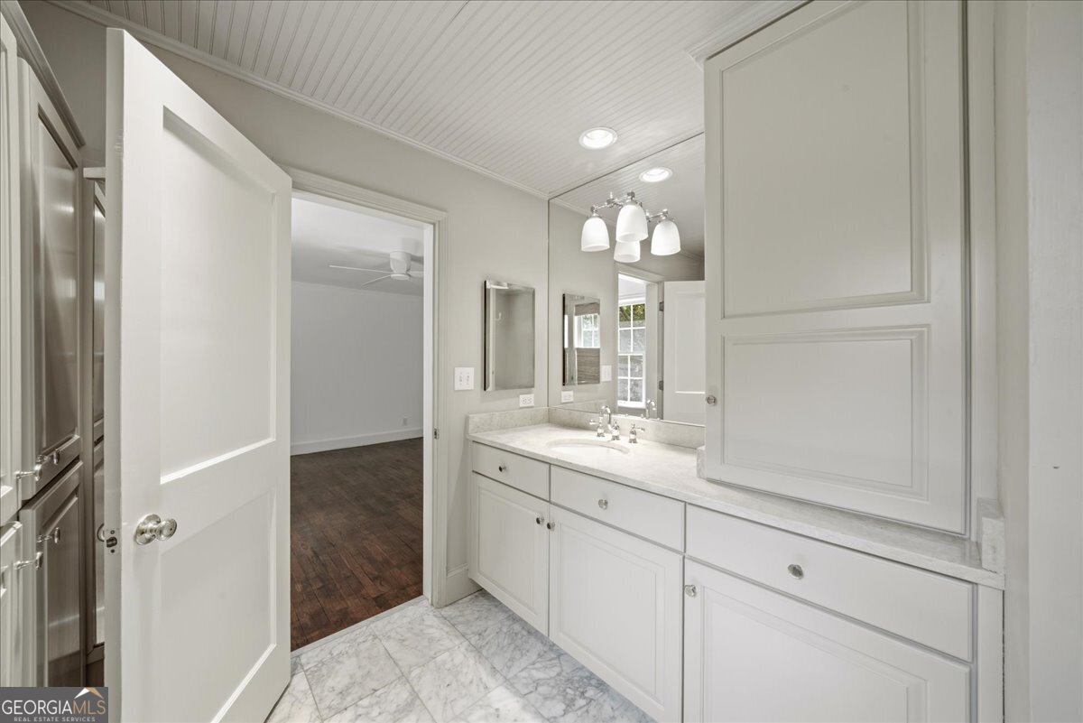 2039 Springlake Drive Atlanta - Photo 33