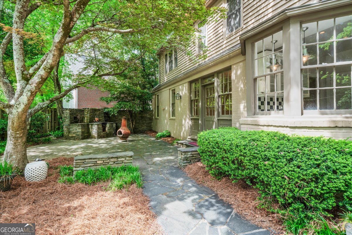 2039 Springlake Drive Atlanta - Photo 6