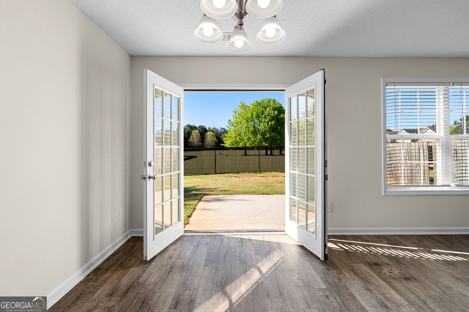 230 Crestfield Circle Covington - Photo 32