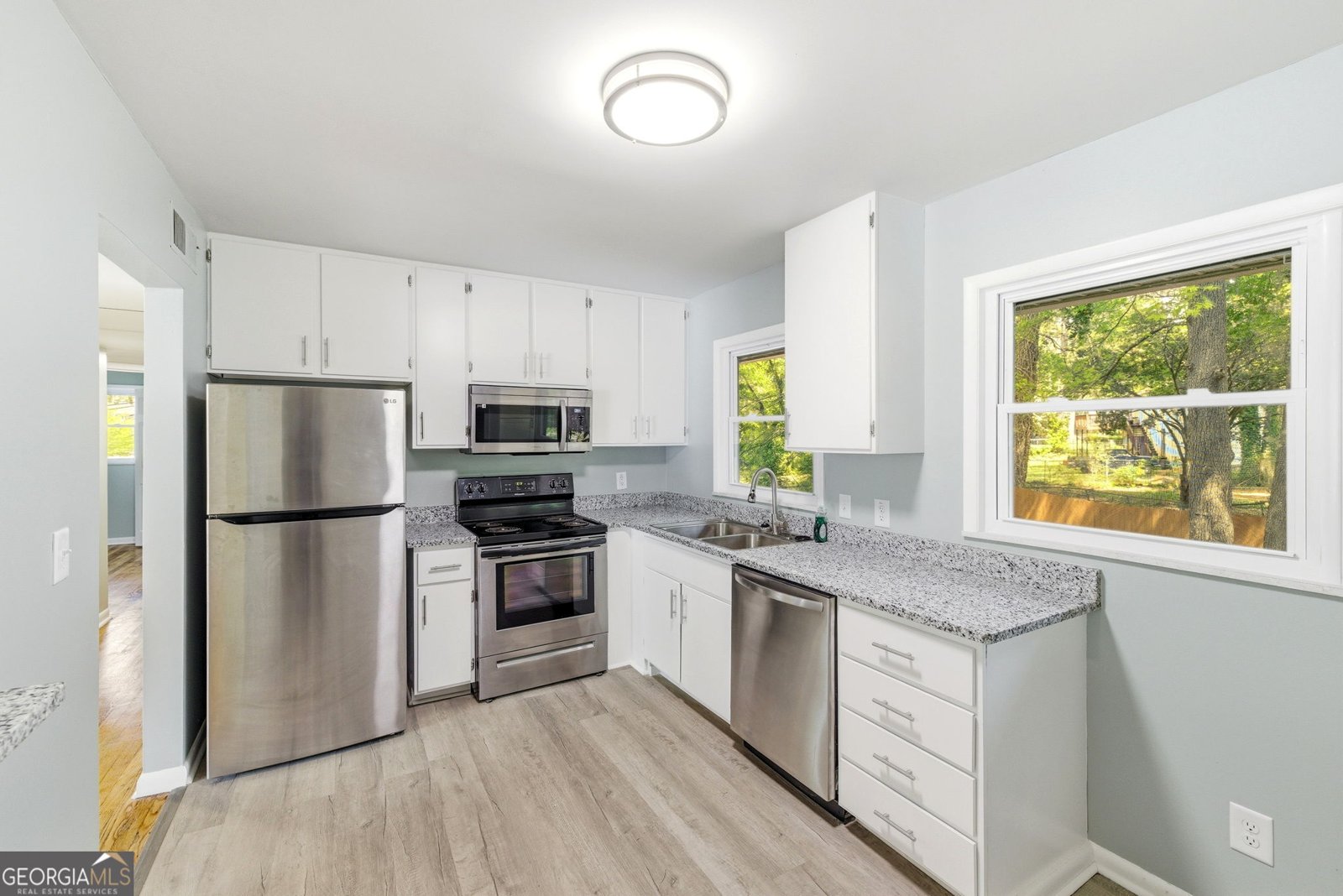 285 Kings Circle Athens - Photo 11