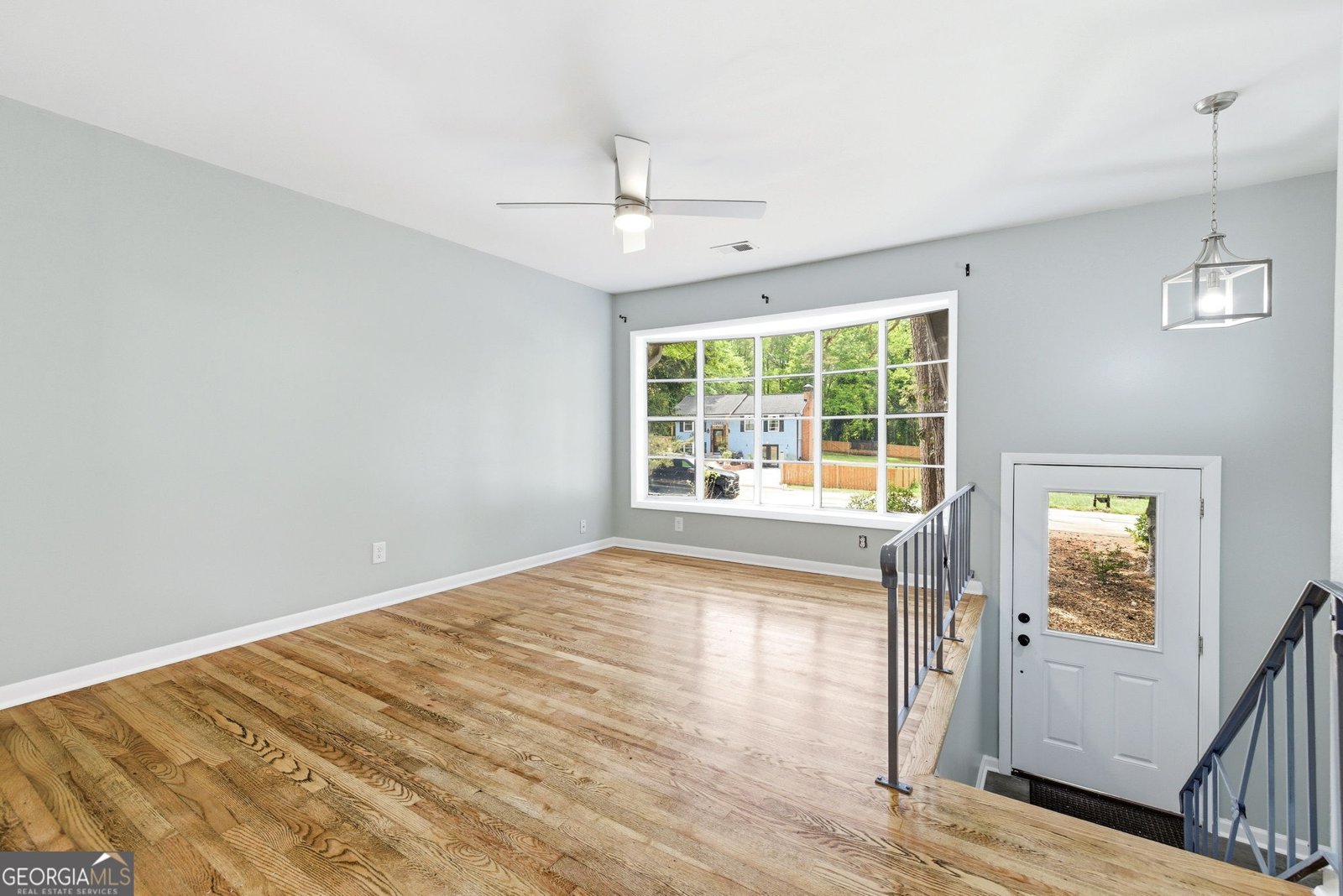 285 Kings Circle Athens - Photo 8