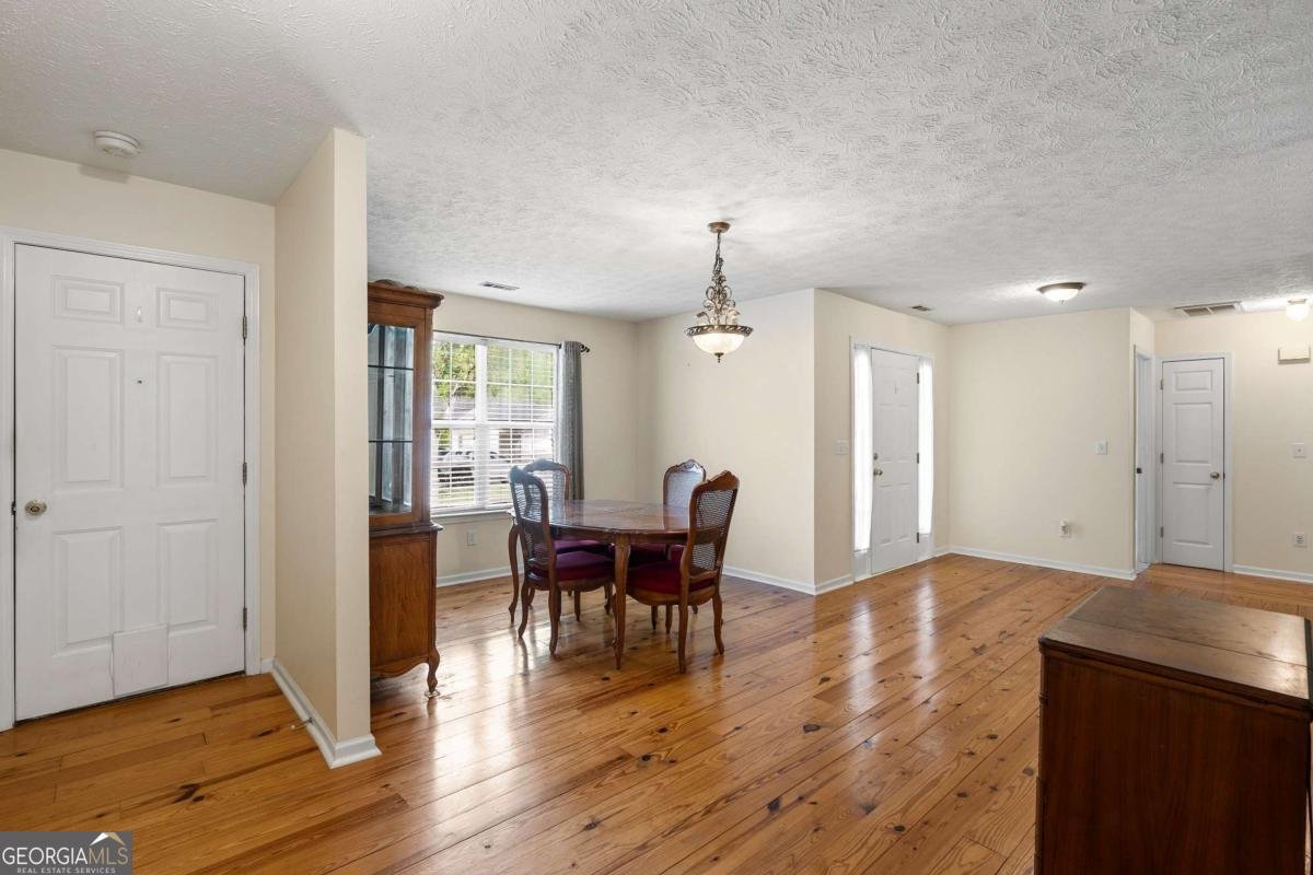 7272 Plum Creek Drive Gainesville - Photo 8