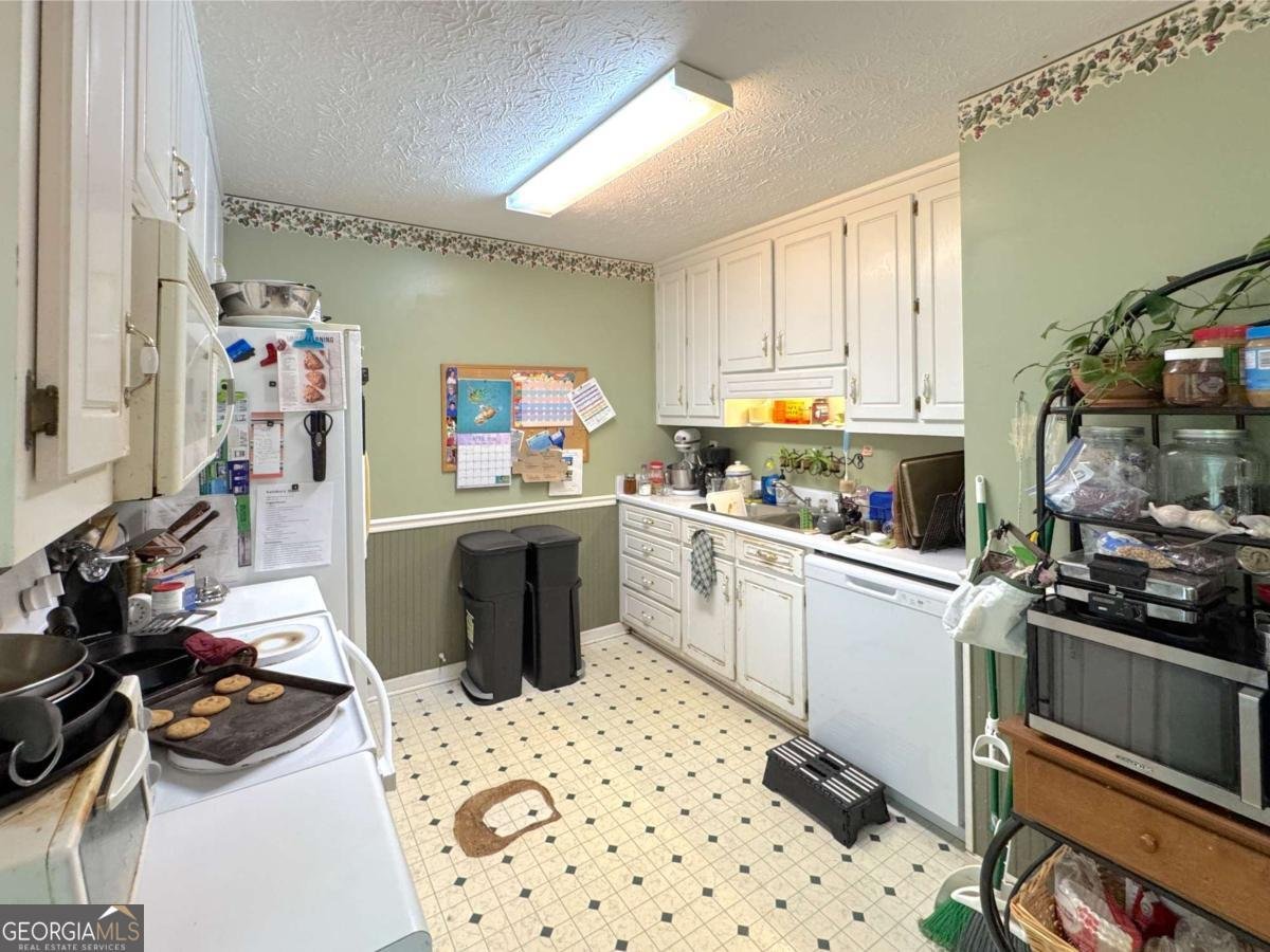 435 Red Oak Court Monroe - Photo 6