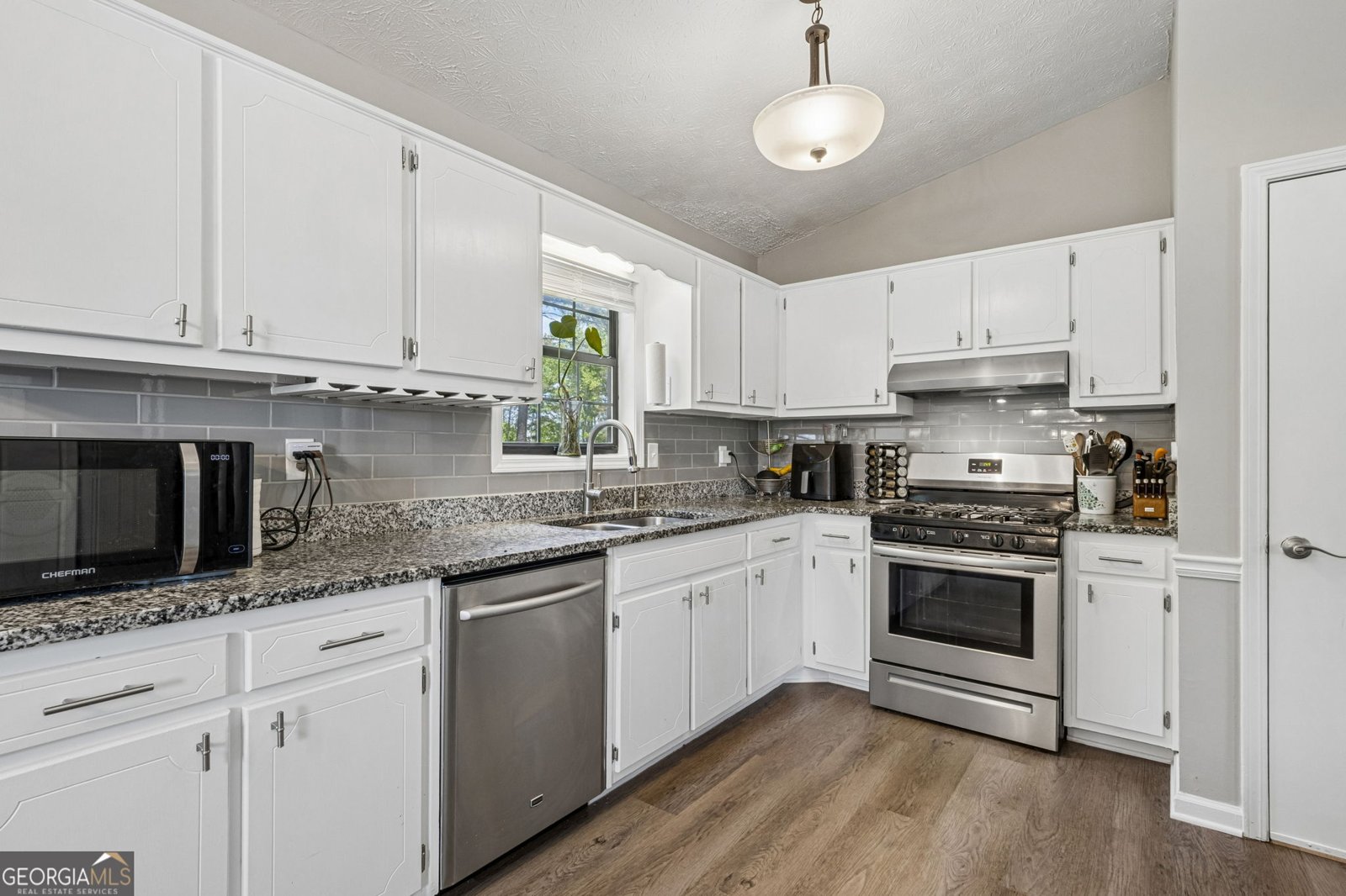 1492 Sir Knights Way Lawrenceville - Photo 15