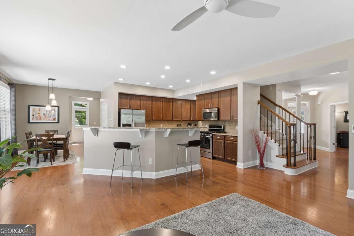 1090 Chelsey Way Roswell - Photo 10