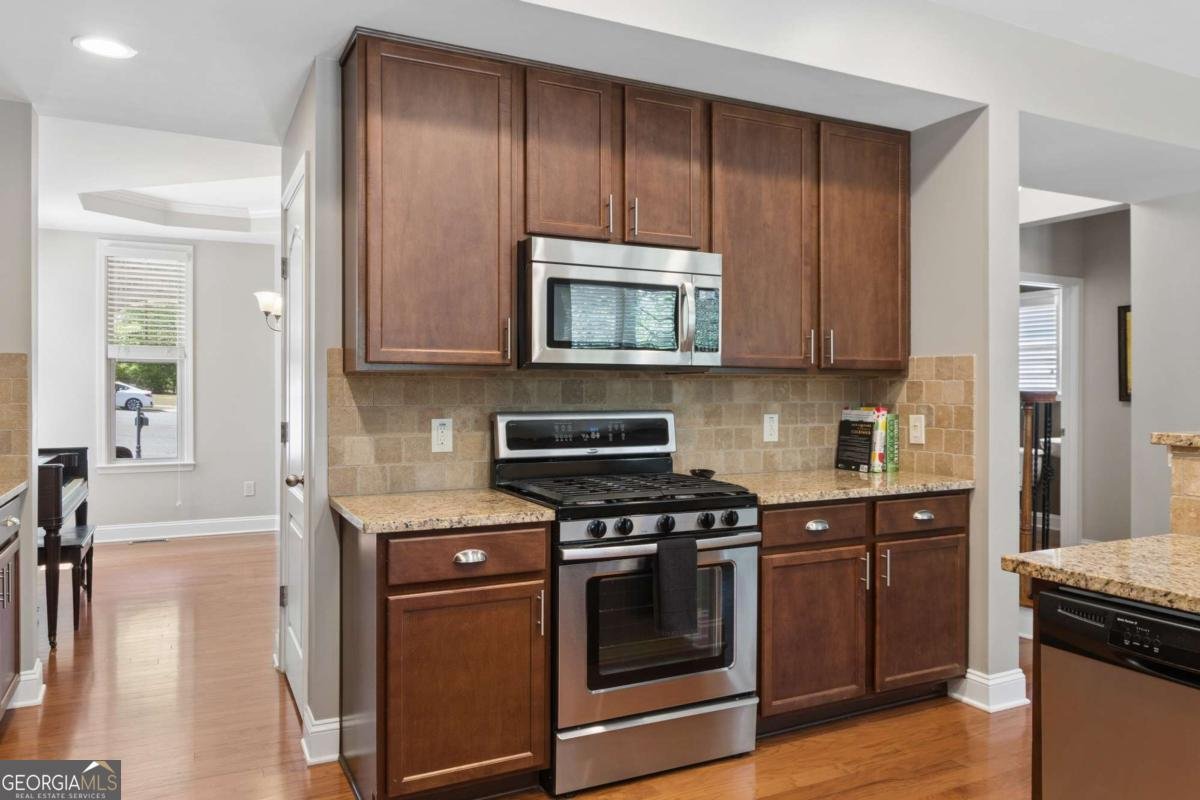 1090 Chelsey Way Roswell - Photo 13