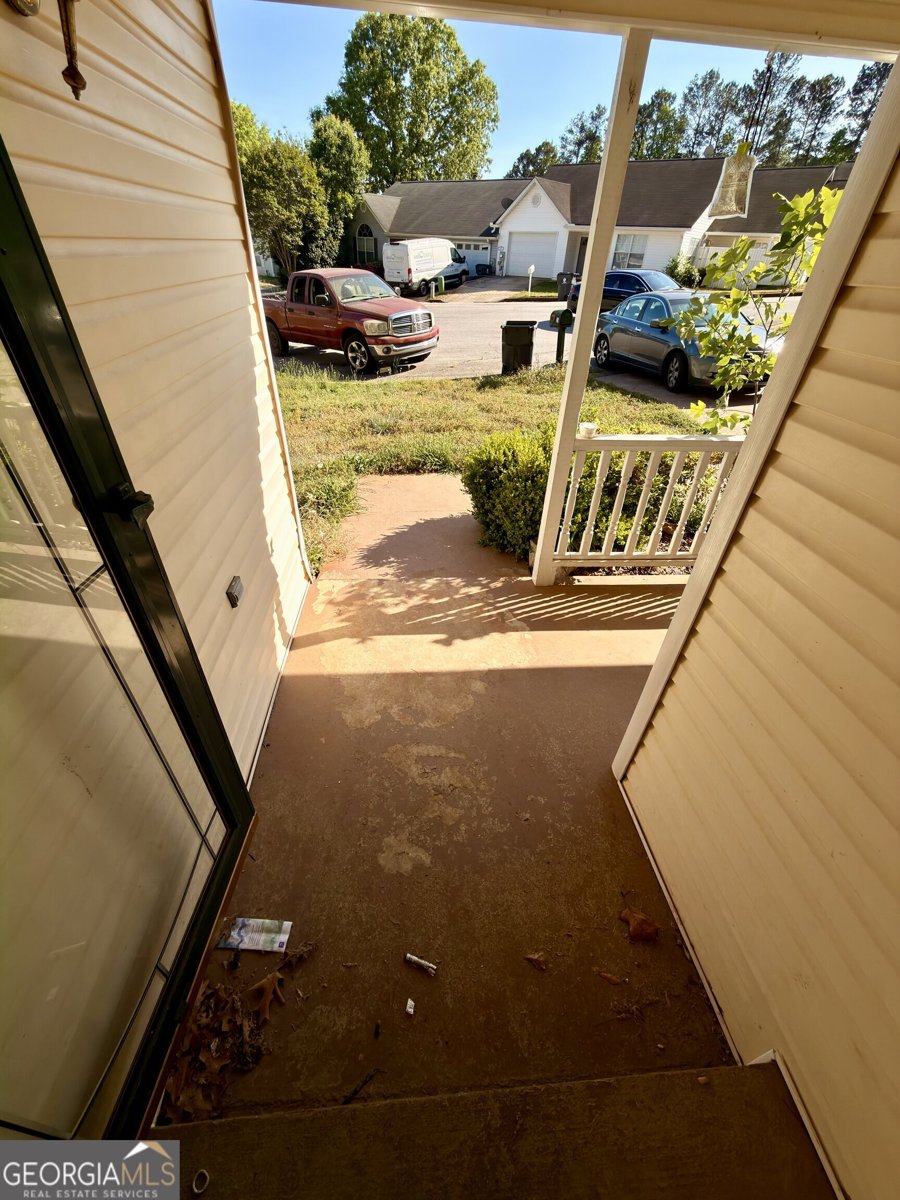 235 Oak Circle Stockbridge - Photo 12