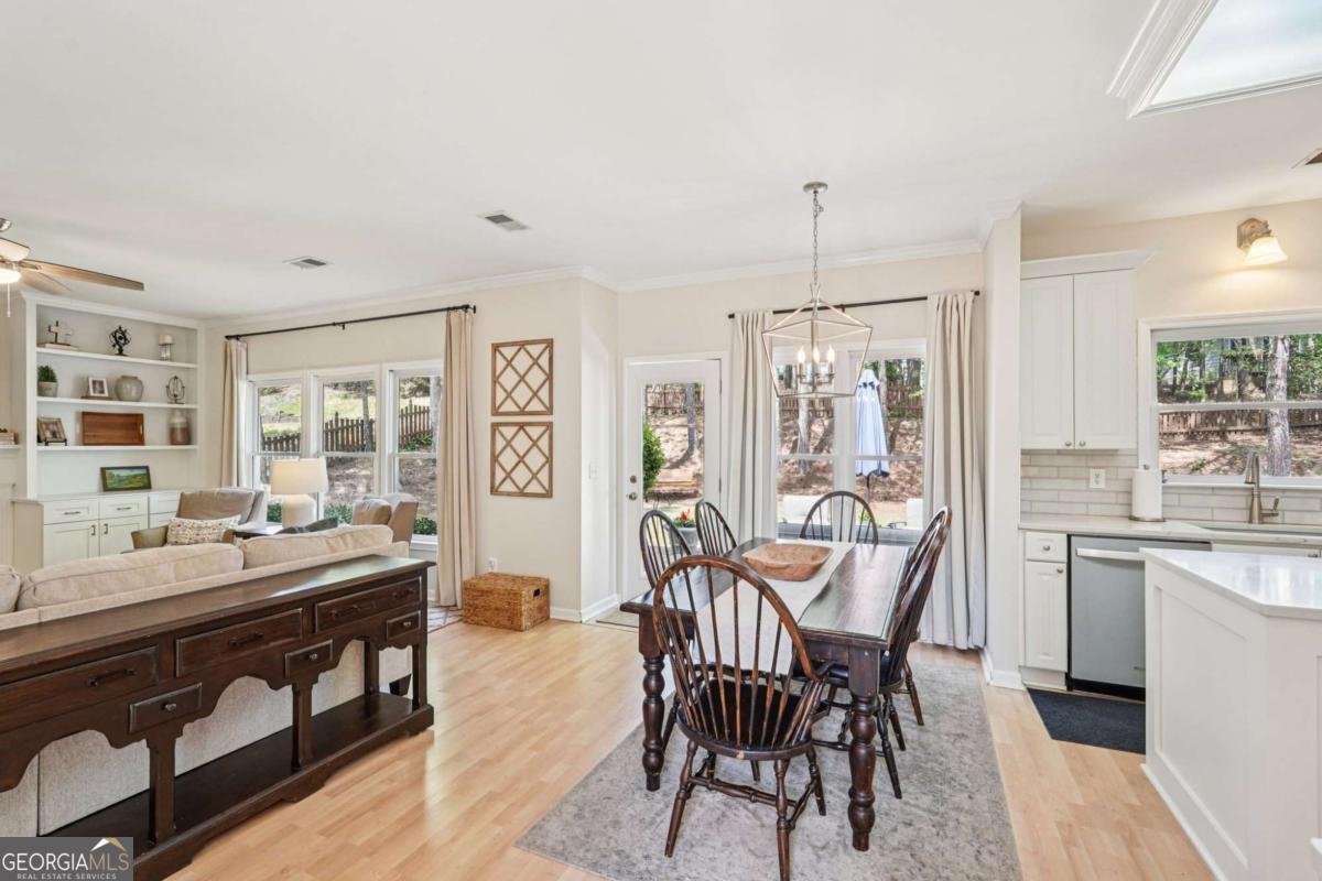 605 Silverberry Lane Sugar Hill - Photo 12