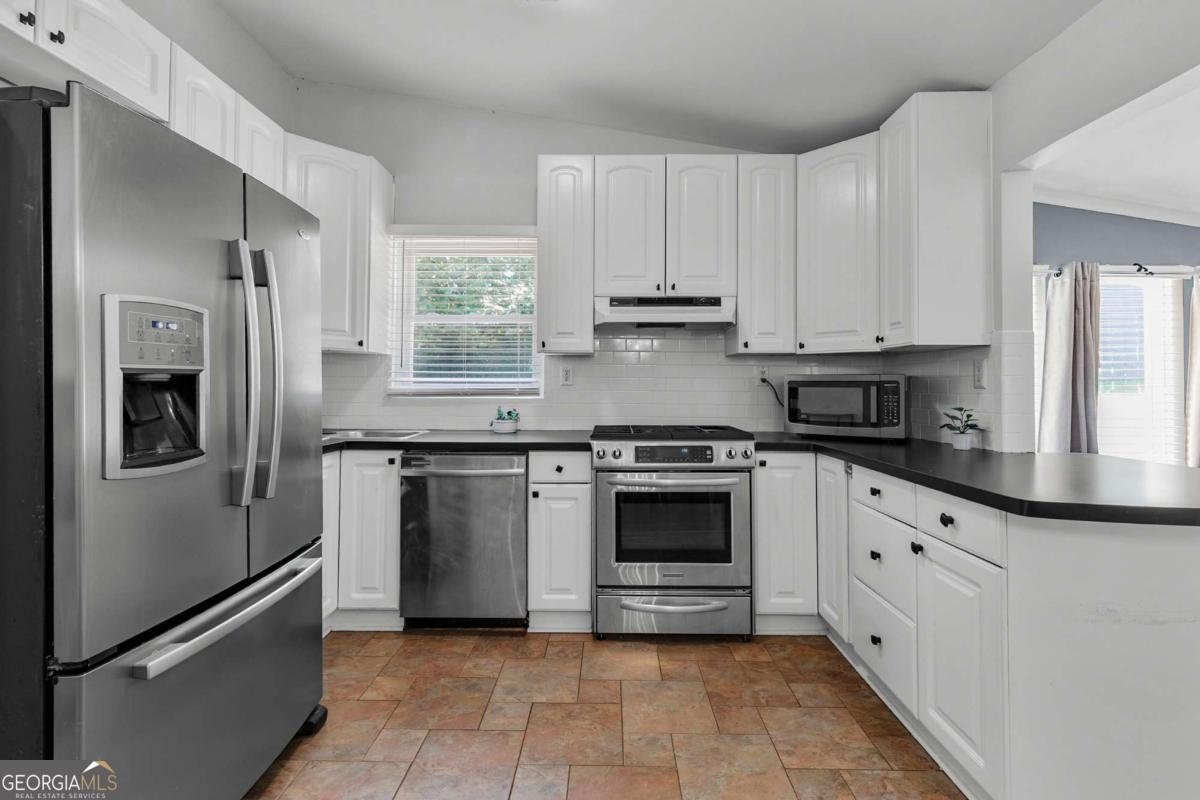 2485 Wentworth Drive Atlanta - Photo 11