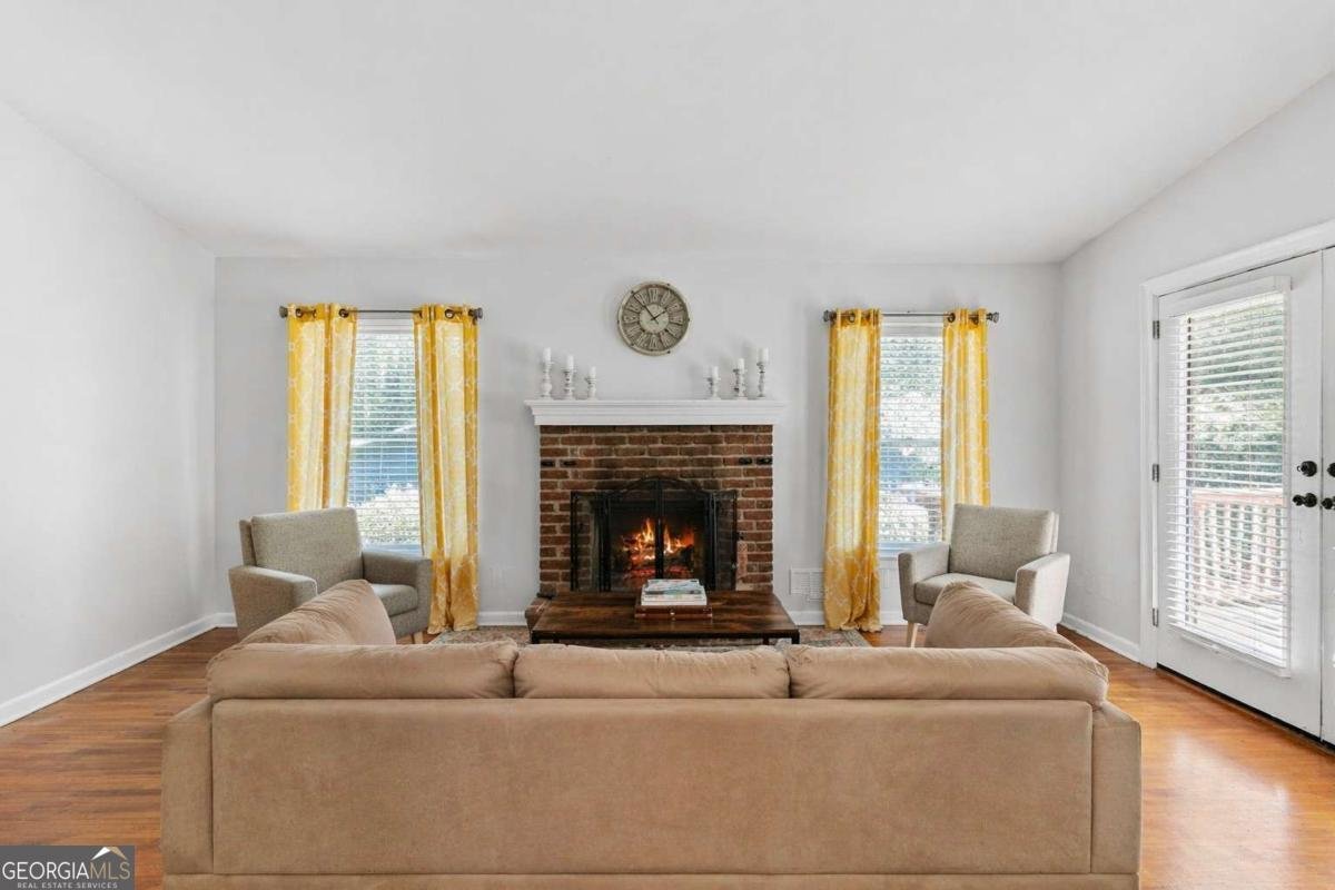 2485 Wentworth Drive Atlanta - Photo 9