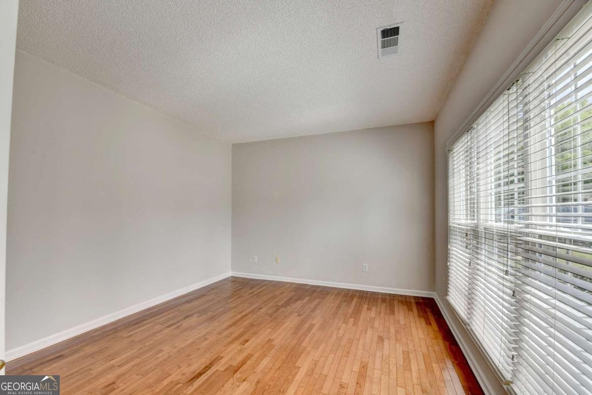 2163 Soque River Drive Duluth - Photo 8