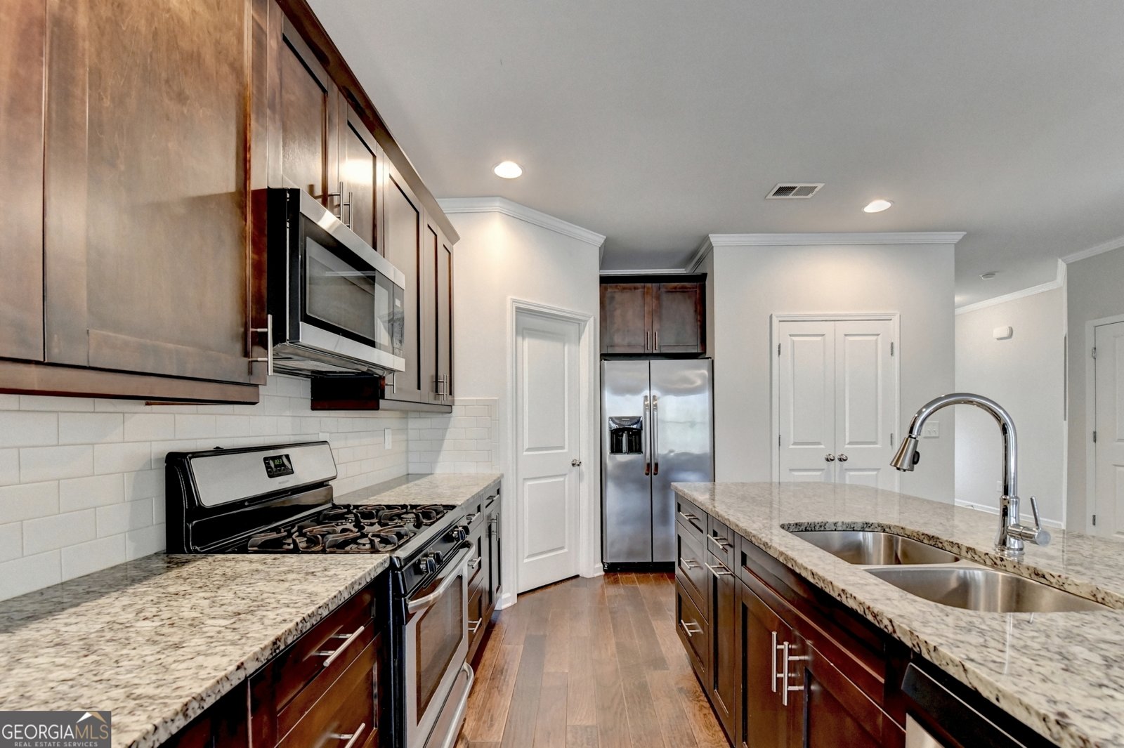 5535 Lightheart Court Suwanee - Photo 11