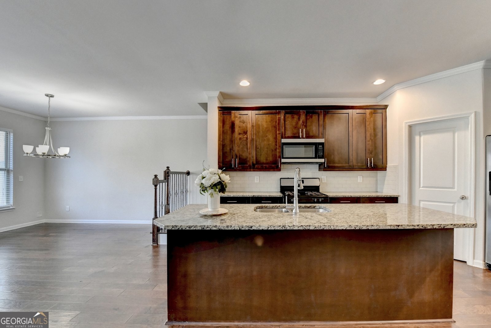 5535 Lightheart Court Suwanee - Photo 7