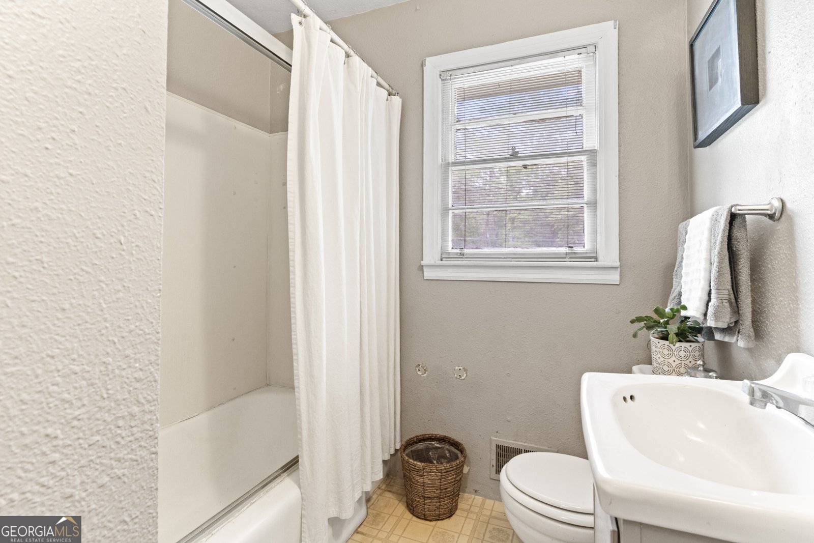 1478 Spruce Drive Smyrna - Photo 11