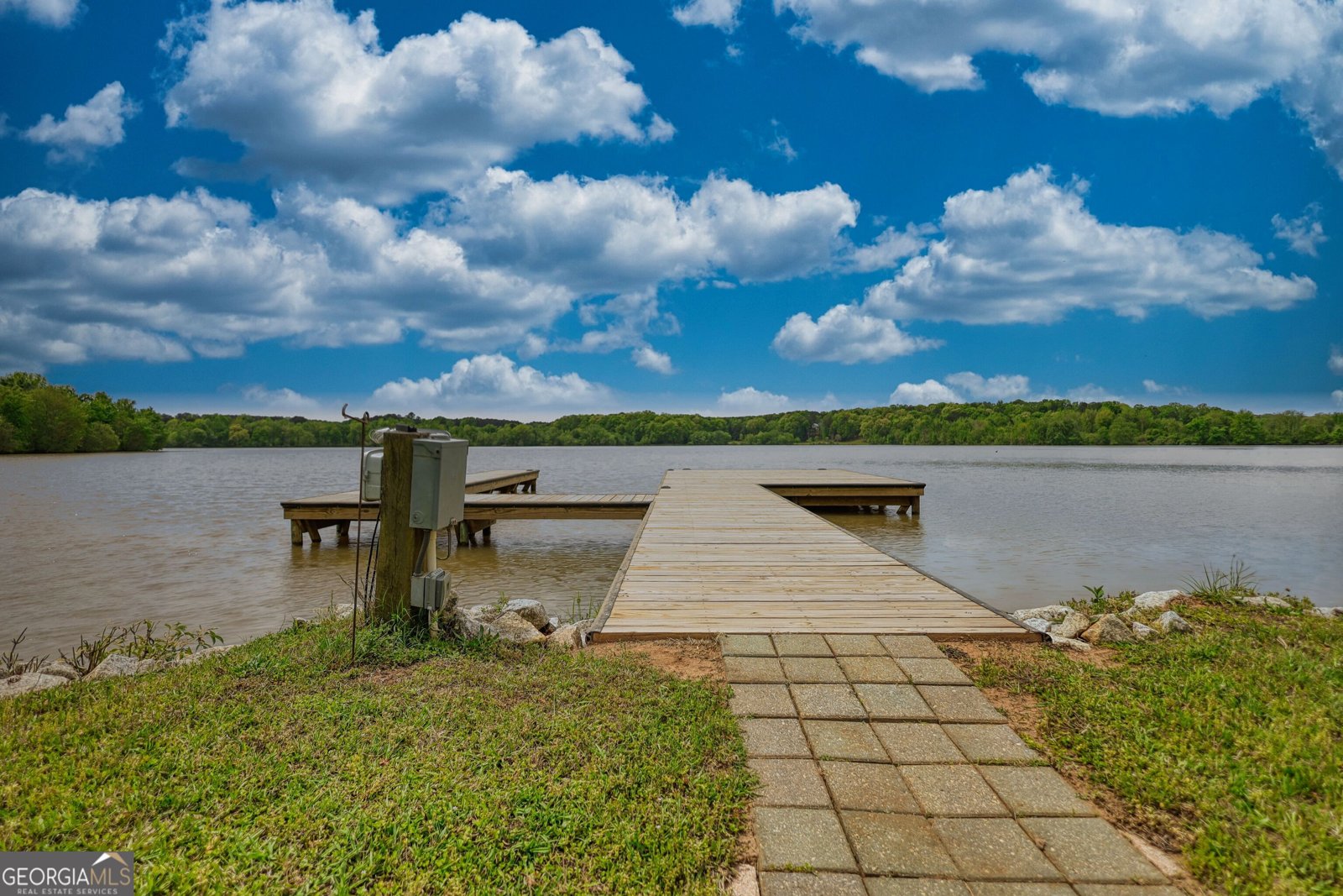 1031 Shoreline Drive Madison - Photo 19