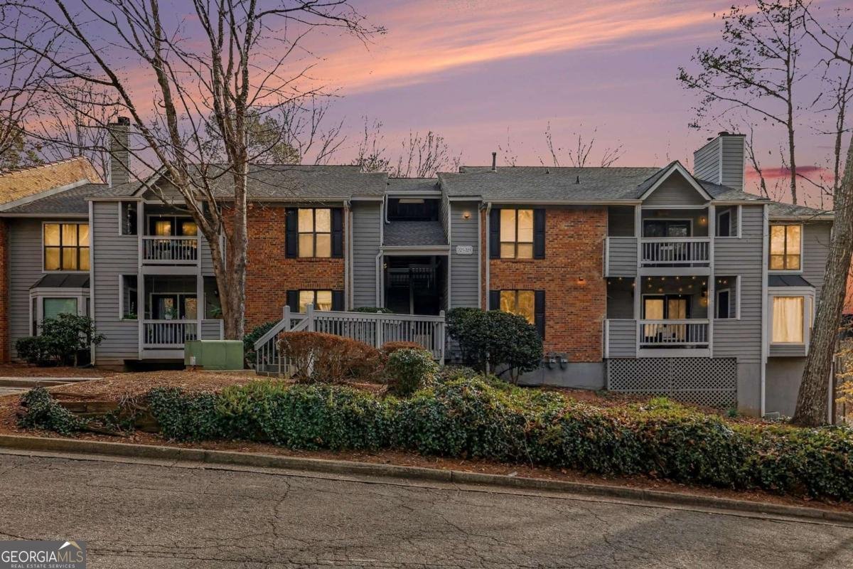 225 Warm Springs Circle Roswell - Photo 17