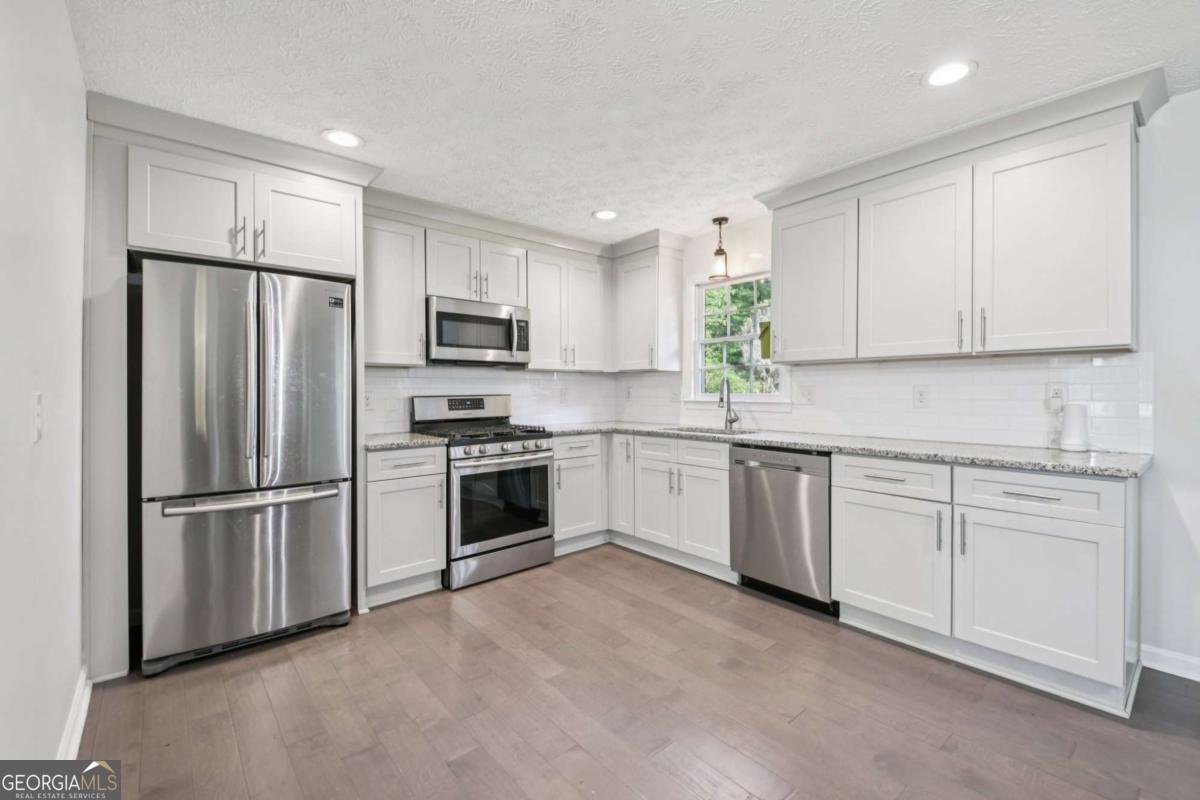 2160 Groover Road Marietta - Photo 9