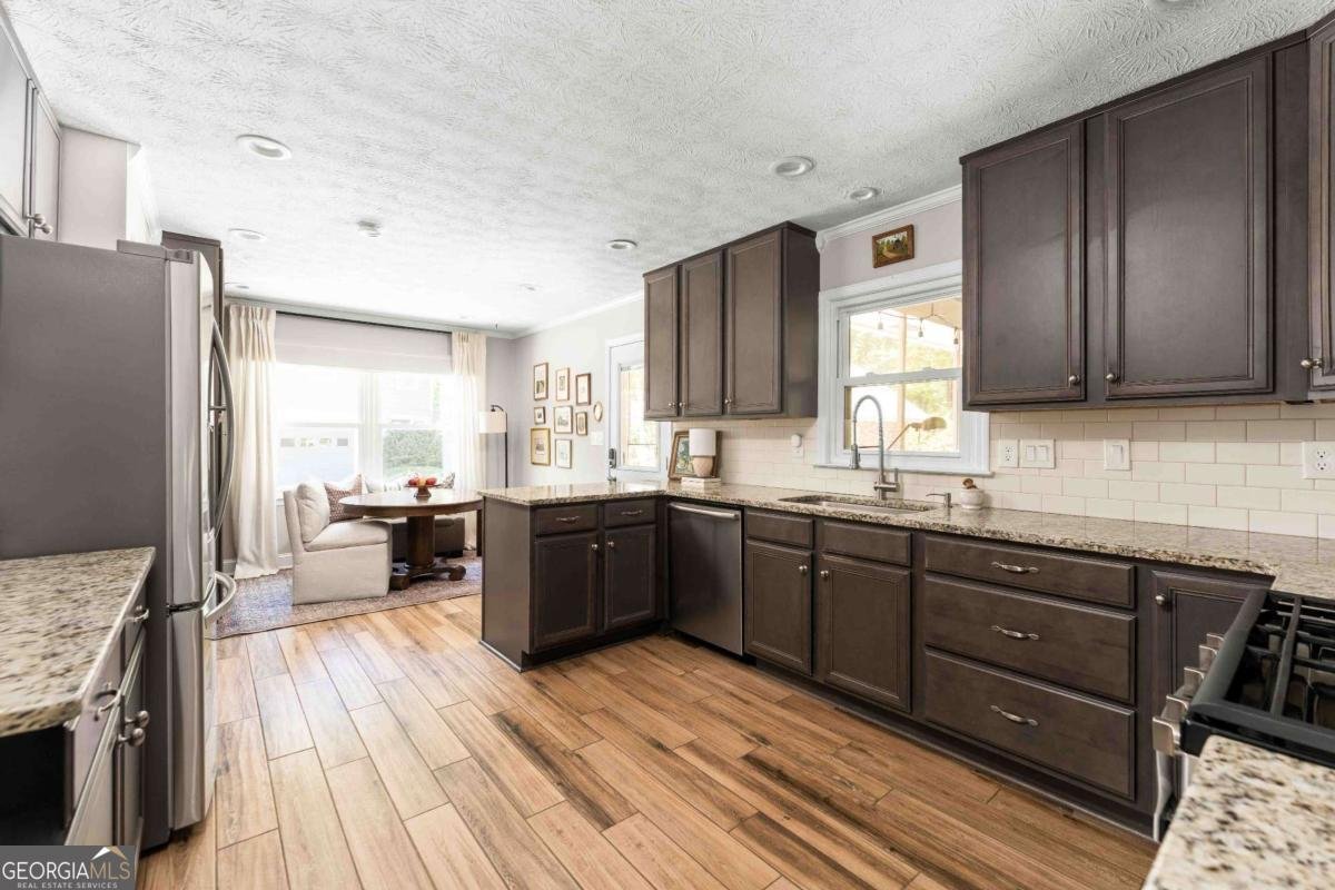 4714 Andalusia Court Dunwoody - Photo 6