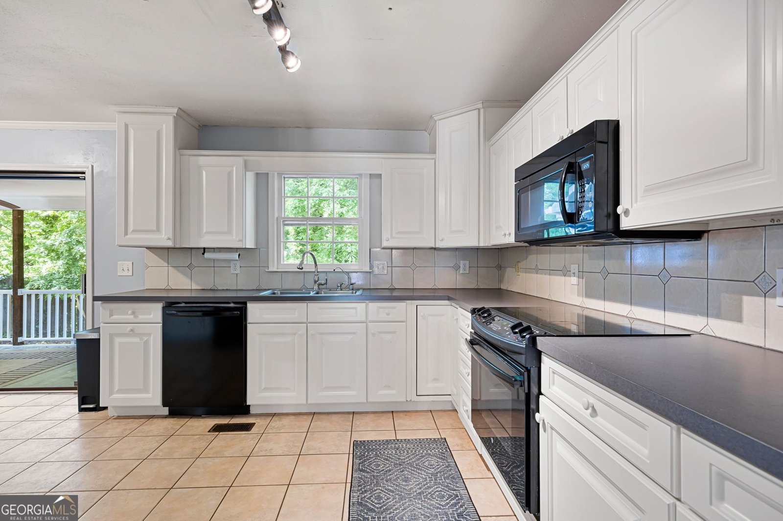 4681 Mahonia Way Acworth - Photo 15