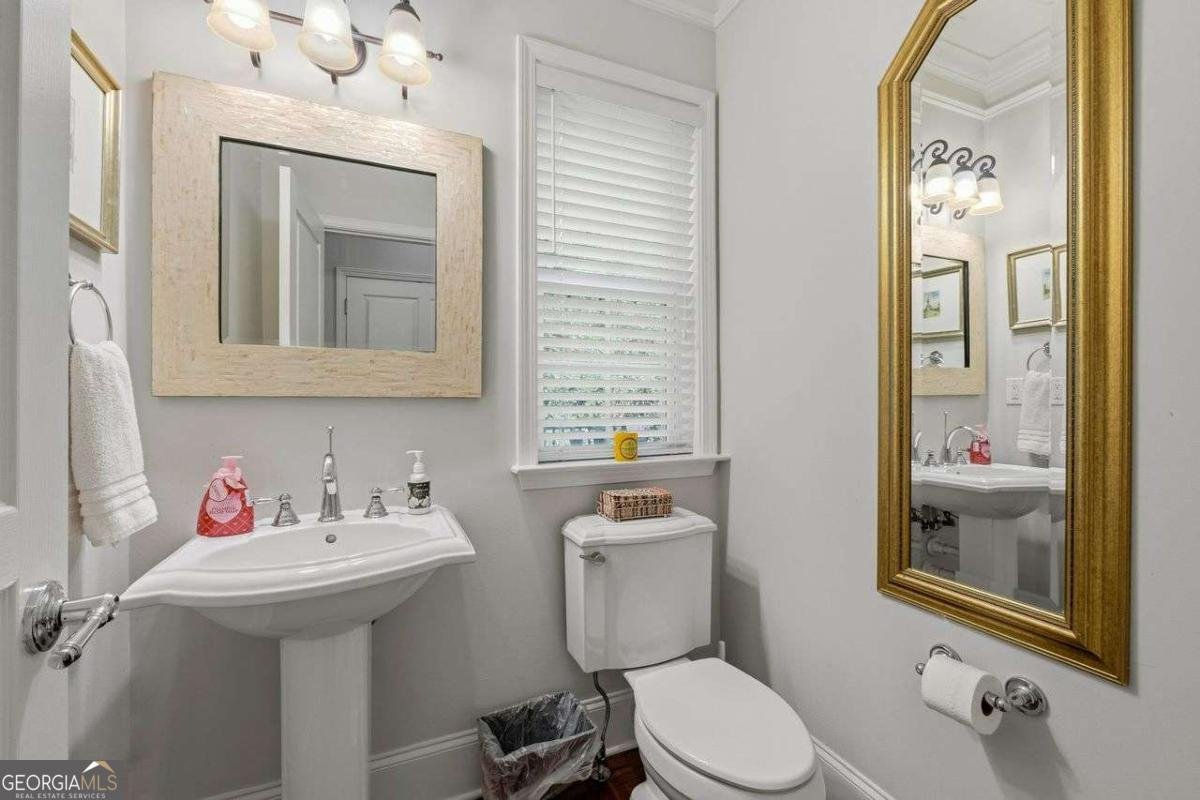 2852 Overlook Court Atlanta - Photo 17