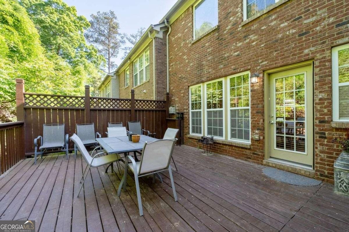 2852 Overlook Court Atlanta - Photo 18