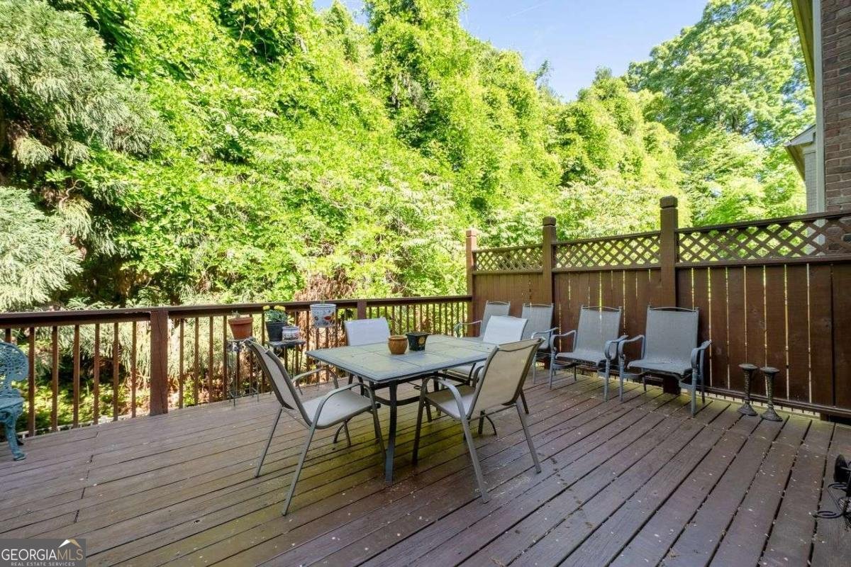 2852 Overlook Court Atlanta - Photo 19