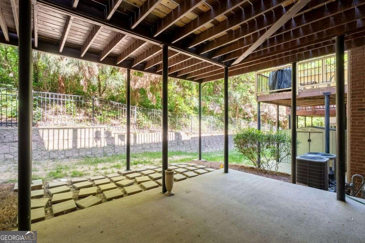 2852 Overlook Court Atlanta - Photo 38