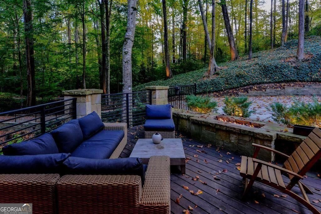 1180 Beechwood Drive Atlanta - Photo 11