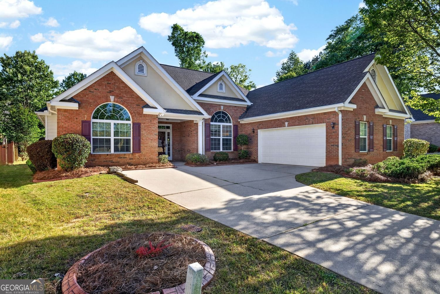 8004 Larksview Drive Fairburn - Photo 1