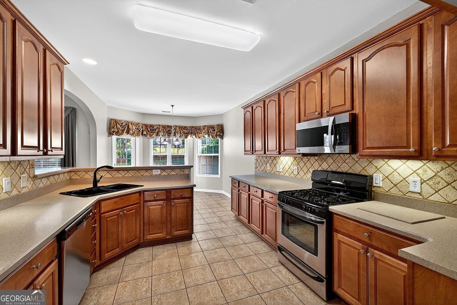 8004 Larksview Drive Fairburn - Photo 7