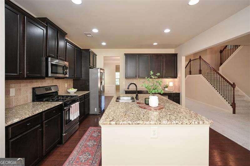 140 Cornerstone Circle Woodstock - Photo 6