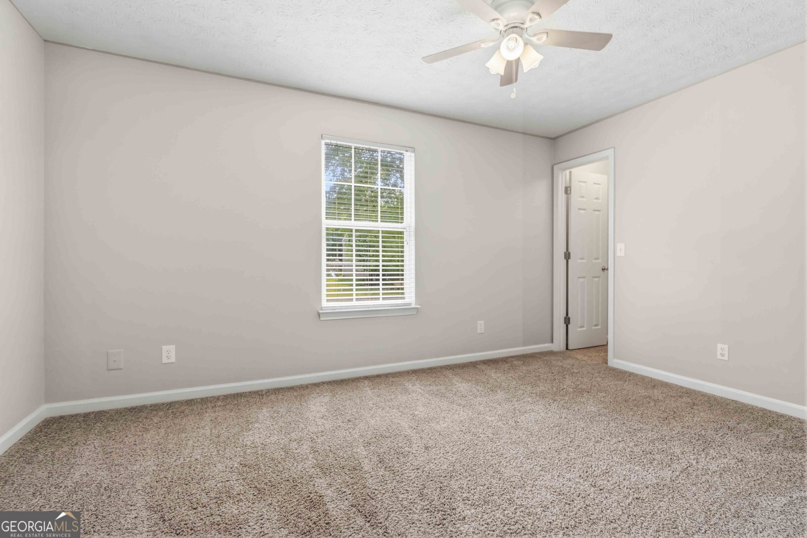 405 Plantation Way Woodstock - Photo 32