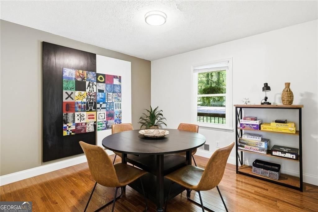 306 Jason Court Woodstock - Photo 10