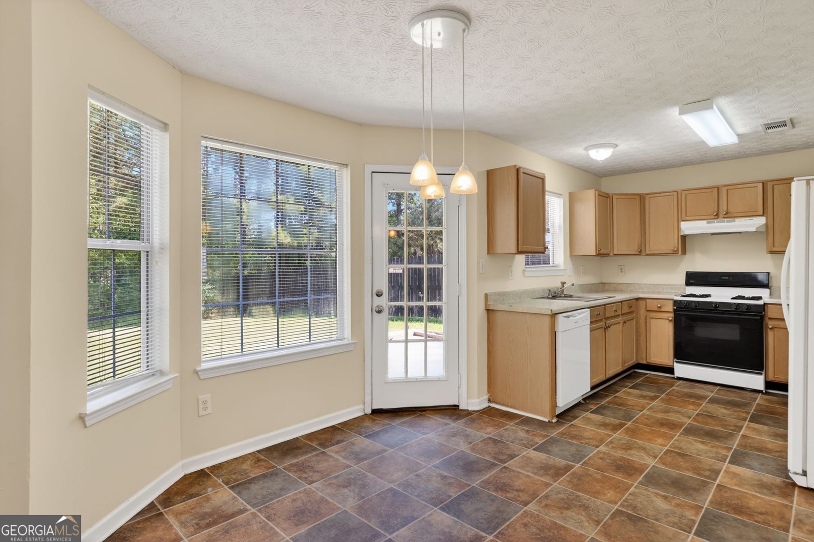 3043 Sherbourne Drive Lithonia - Photo 11