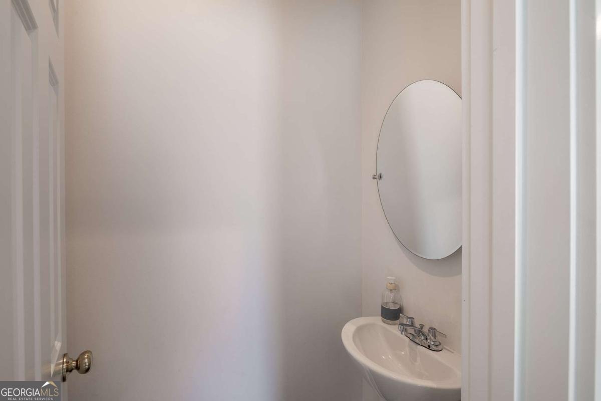 385 Woodward Way Athens - Photo 14