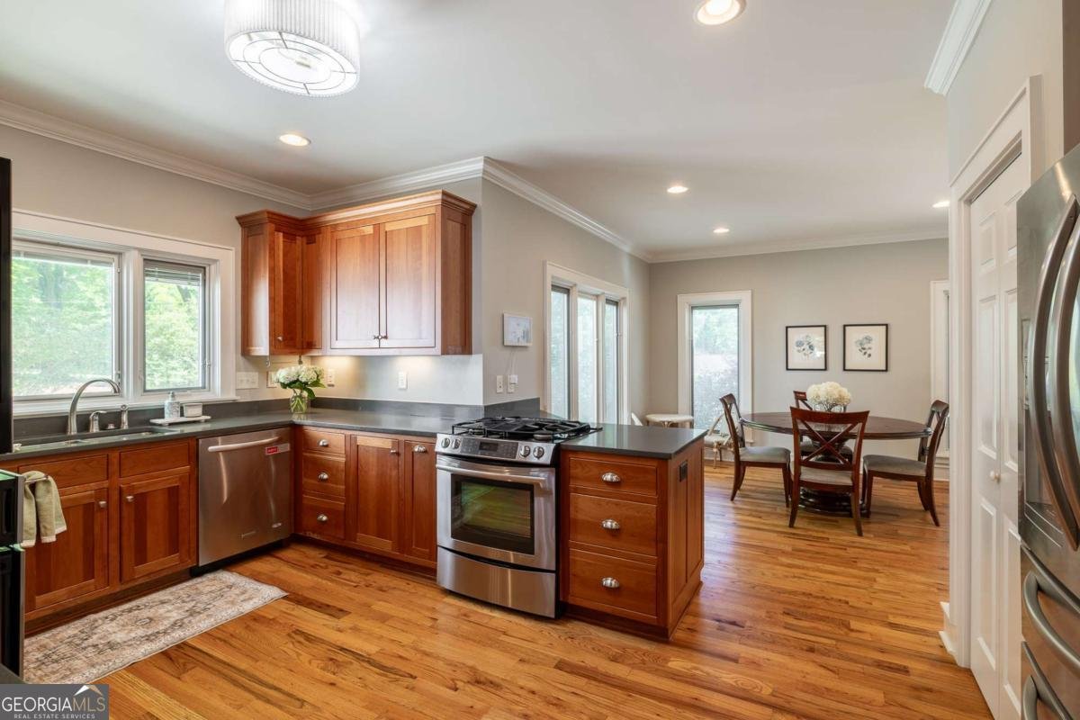 385 Woodward Way Athens - Photo 25