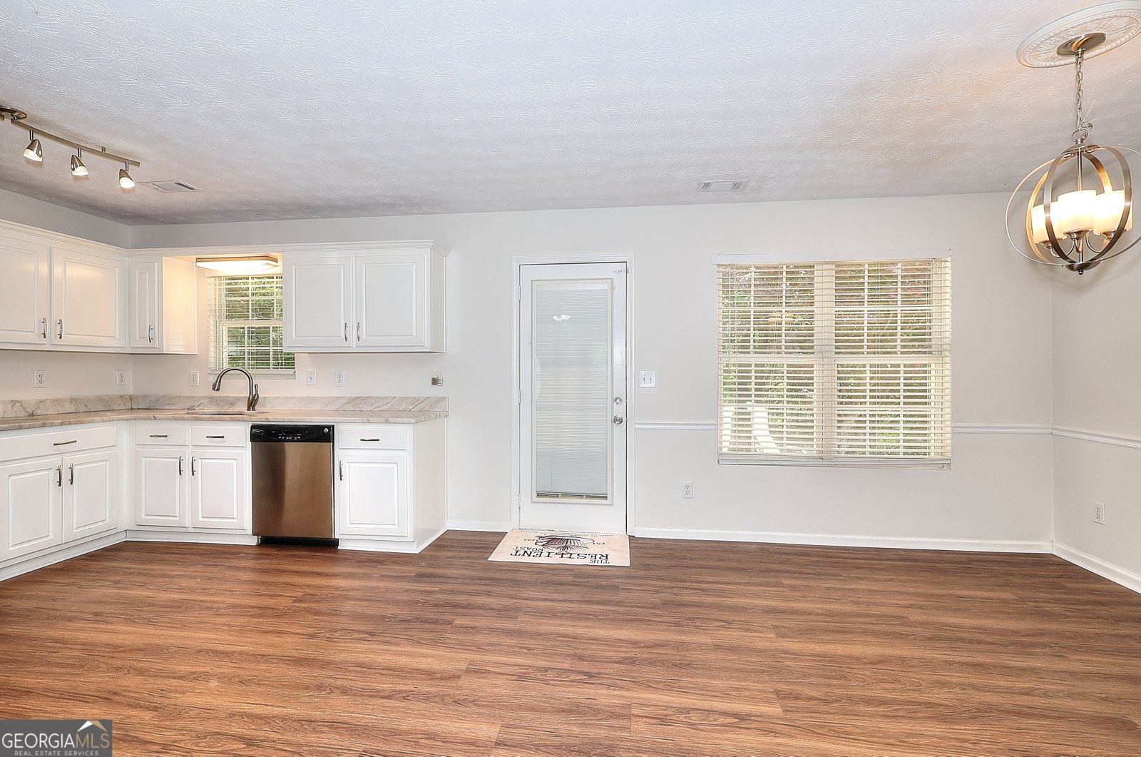 1022 Carriage Way Loganville - Photo 9