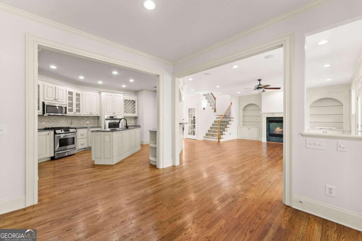 1930 Marina Way Buford - Photo 9